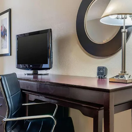 Comfort Suites Lafayette University Area-3