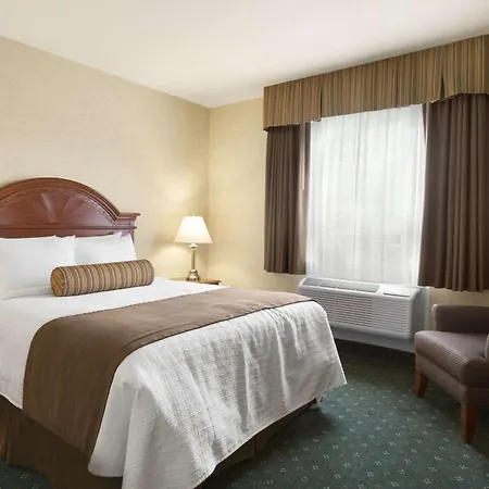 Travelodge By Wyndham Strathmore-2