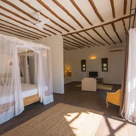 Konokono Beach Resort And Isaraya Luxury Overwater Villas-2