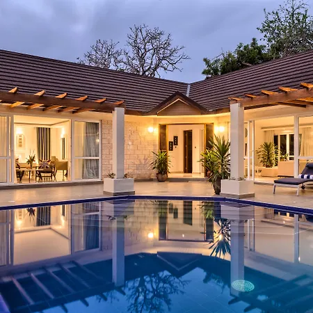 Leopard Beach Resort And Spa-3