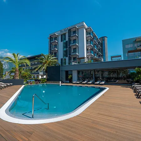 Lake Front Hotel Mirage-3