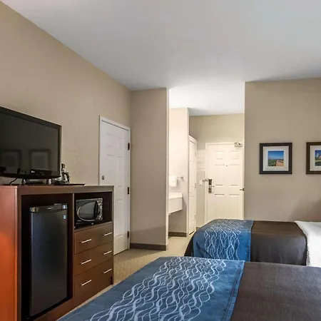 Quality Inn & Suites Dixon Near I-88-2