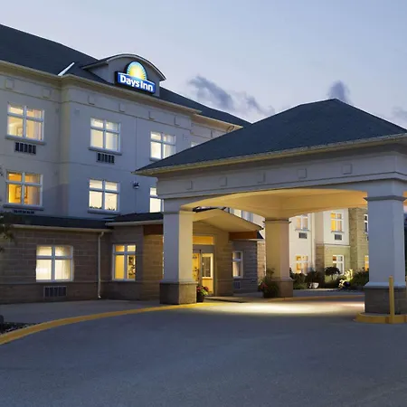 Days Inn By Wyndham Orillia-2