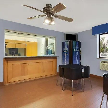 Super 8 By Wyndham Havre De Grace Aberdeen Area-3