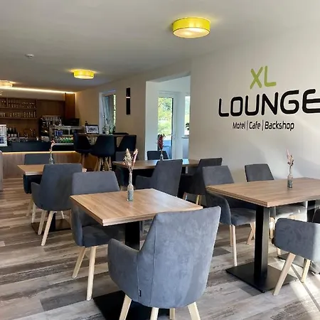 Motel XL Lounge-3