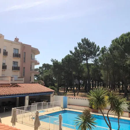 Plage Des Pins-2