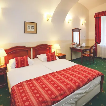 Szidonia Castle-2