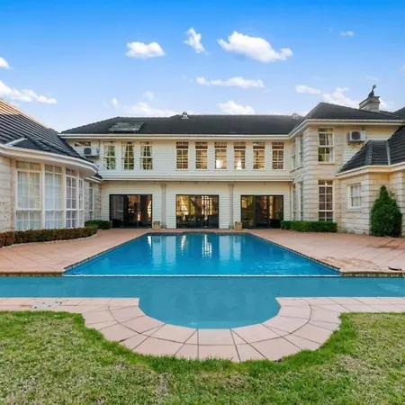 Montfort Manor-2