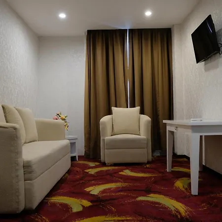 Travellers Hotel Phinisi-3