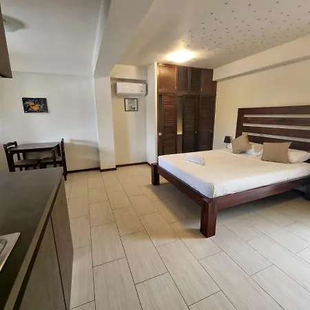 Angelina Beach Resort & Italian Restaurant Malapascua-3