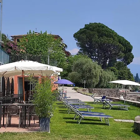 Bike Hotel Touring Gardone Riviera & Wellness-3
