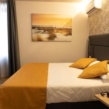 Bike Hotel Touring Gardone Riviera & Wellness-2
