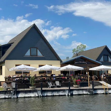 Ausflugsrestaurant&Pension Aalbude&Hausfloßvermietung 15 PS am Kummerower See-Verchen-3