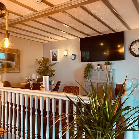 Gazelle Hotel-3