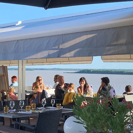 Logis Hotel Restaurant La Citadelle-2