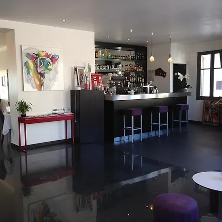 Hotel La Cigale-3