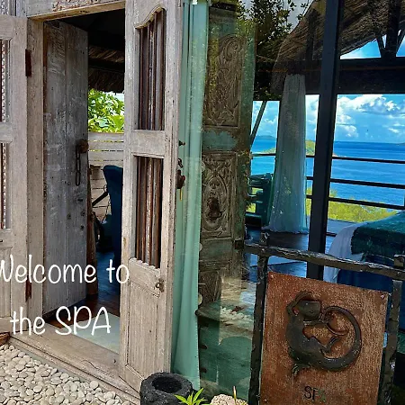 Chateau De Feuilles & Spa - Praslin Island-3