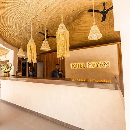 Hotel Royam-3