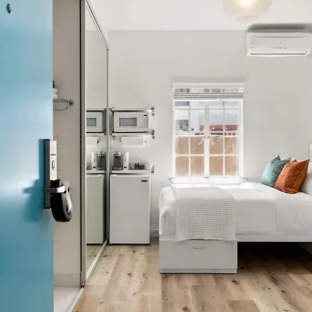The Varden - A Self-Service Micro Hotel-3