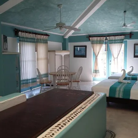 Delphinus Inn-2