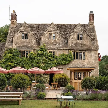 The Double Red Duke, Cotswolds-3