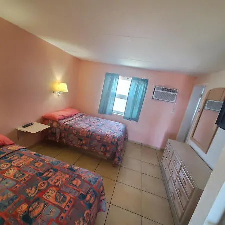 Caprice Motel - Wildwood-2