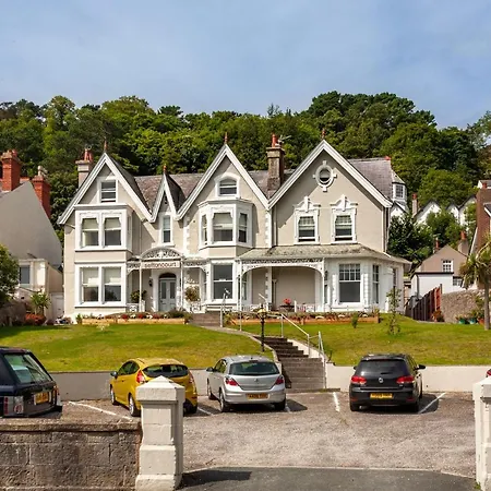 Sefton Court-3