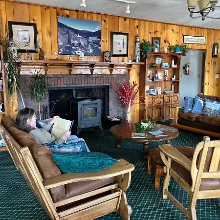 Lighthouse Inn-3