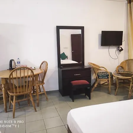 Oasis Beach Resort-2