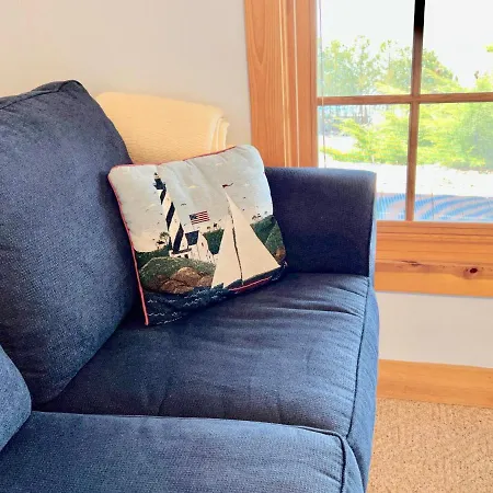 The Torch Lake Bed And Breakfast-2