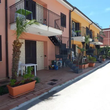 Case Vacanze Ancora-2