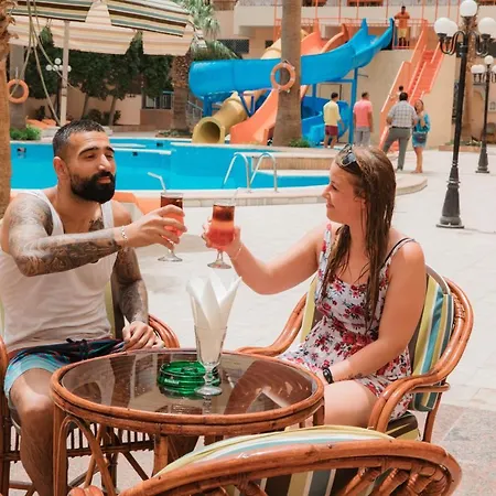 Empire Hotel Aqua Park - Couples And Families-3