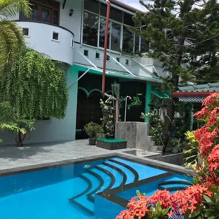 Avon Villa-2