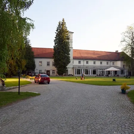Zamek Na Skale-2