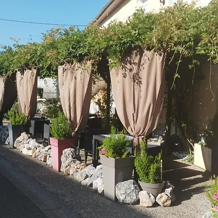 L' Auberge Campagnarde, Lourdes Spa Sauna Restaurant-2