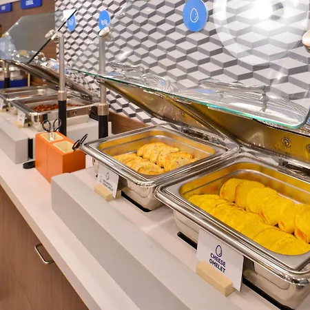 Holiday Inn Express & Suites Chicago-Midway Airport By Ihg-3