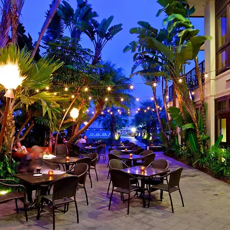 Catamaran Resort Hotel And Spa-3