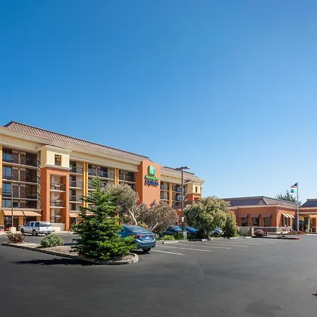 Holiday Inn Express At Monterey Bay By Ihg-2