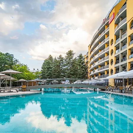 Hvd Viva Club Ultra All Inclusive - Private Beach & Free Parking-3