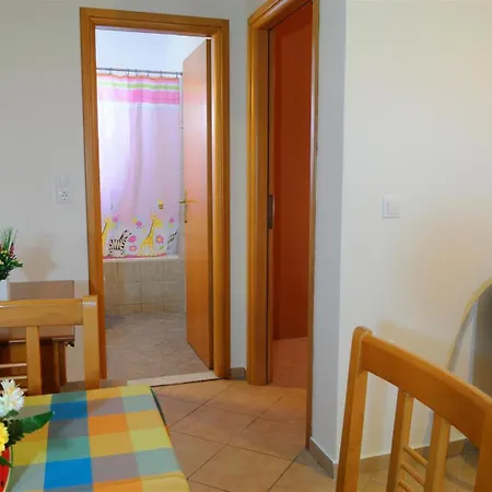 Nikos 2 Studios & Apartments-2