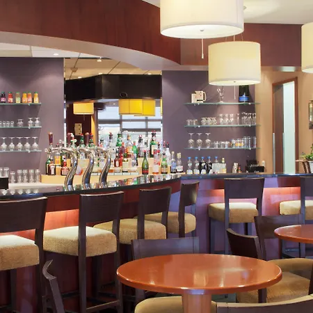 Holiday Inn Calais - Centre Car Ferry By Ihg-2