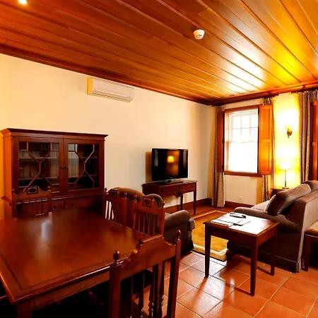 Parador Casa Da Insua-3