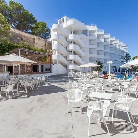 Fergus Style Cala Blanca Suites-2