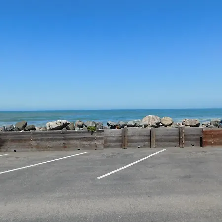 Sea Breeze Motel-3