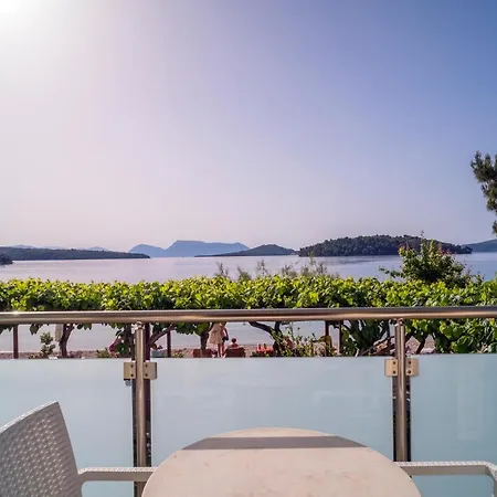 Armeno Beach Hotel-3