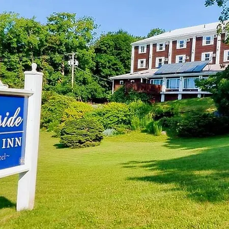 Braeside Country Inn-3