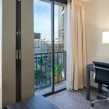 Aqua Palms Waikiki-3