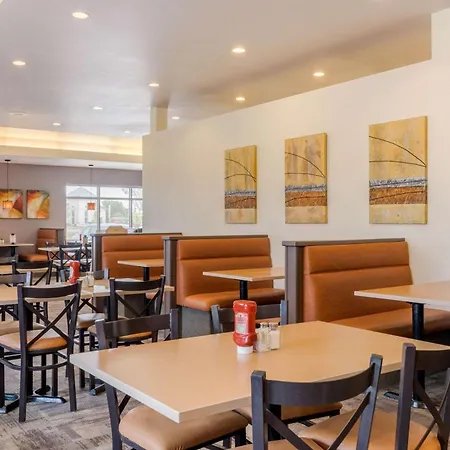 Quality Inn & Suites-2