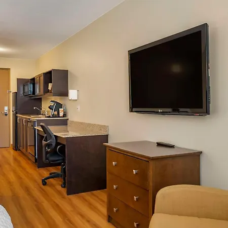 Quality Inn & Suites-3