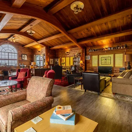 Alert Bay Lodge-2